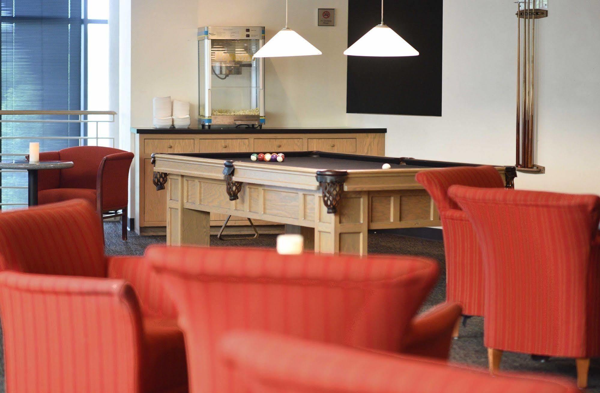Hotel Oak Ridge Chaska Zewnętrze zdjęcie