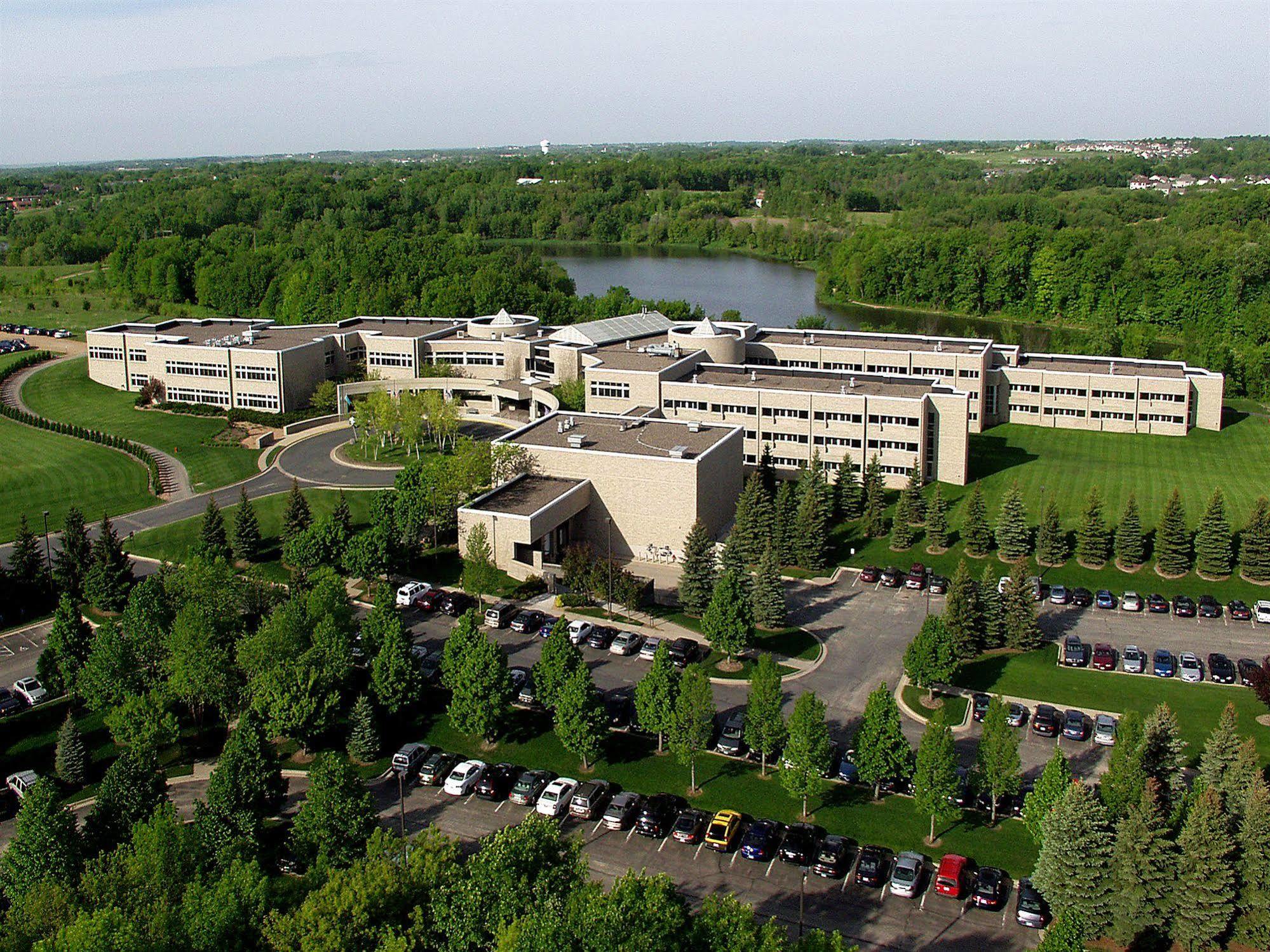 Hotel Oak Ridge Chaska Zewnętrze zdjęcie